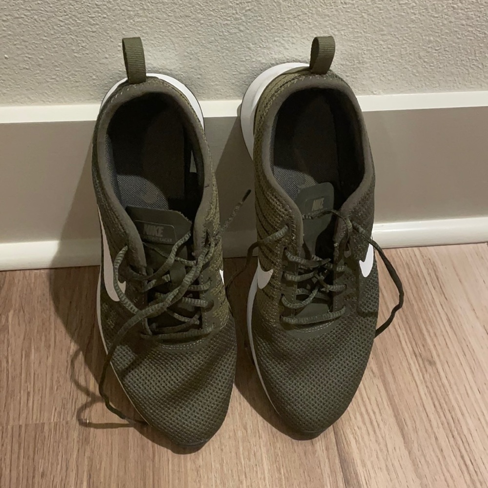 Nike Olive Green Women's Sneakers